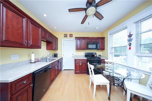 Dining room, Interior, Kitchen, Recessed Lighting, Wood Texture Flooring