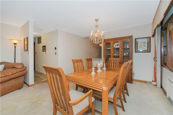 Chandelier, Dining room, Interior