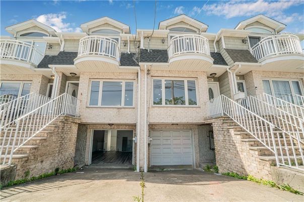 Attached, Exterior, Facade, Brick Facade, Rowhouse