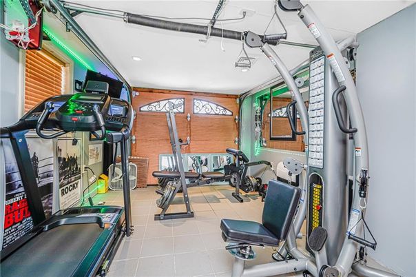 Fitness Equipment, Interior, Recessed Lighting