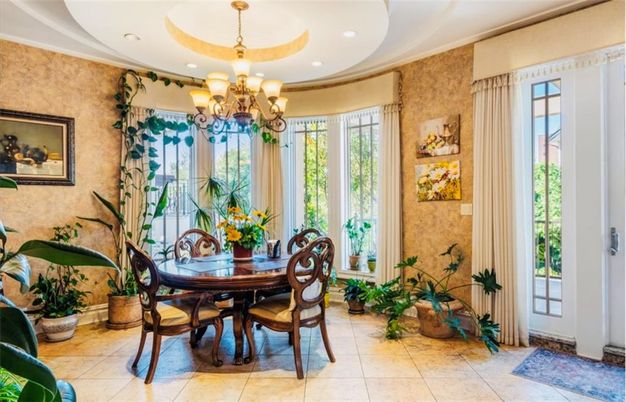 Chandelier, Dining room, Interior, Recessed Lighting