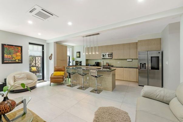 Interior, Kitchen, Living room, Pendant Lights, Recessed Lighting, Stainless Steel Appliances