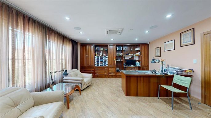 Home Office, Interior, Recessed Lighting, Wood Texture Flooring