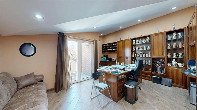 Home Office, Interior, Recessed Lighting, Wood Texture Flooring