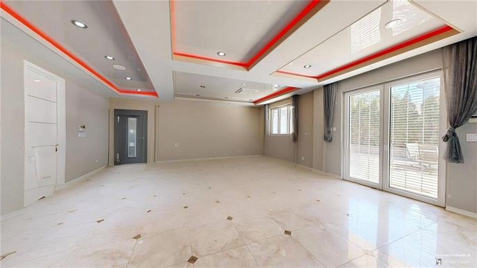 Empty room, Interior, Recessed Lighting