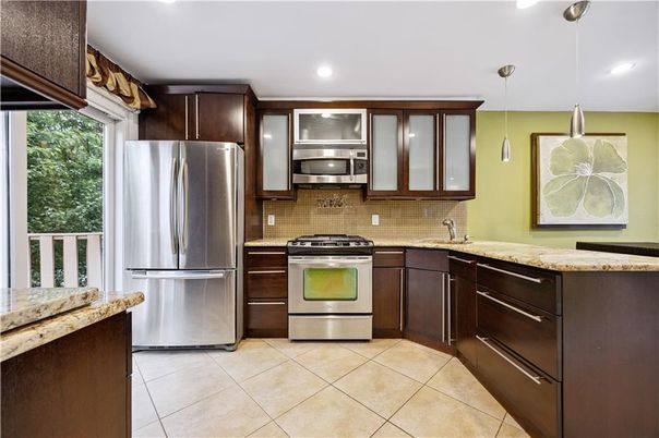 Interior, Kitchen, Pendant Lights, Recessed Lighting, Stainless Steel Appliances