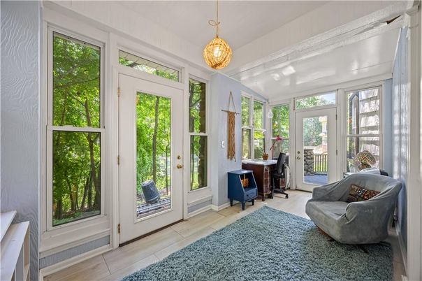 Interior, Pendant Lights, Sun Room