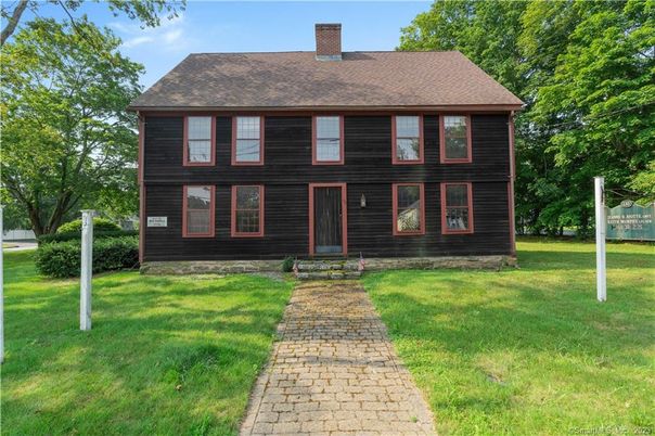 Backyard, Exterior, Facade, Georgian