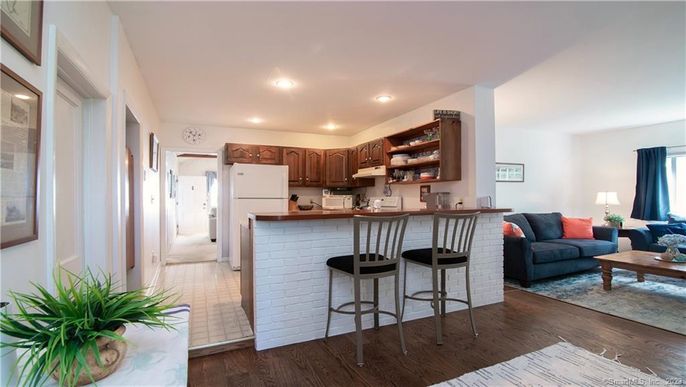 Interior, Kitchen, Living room, Recessed Lighting, Wood Texture Flooring