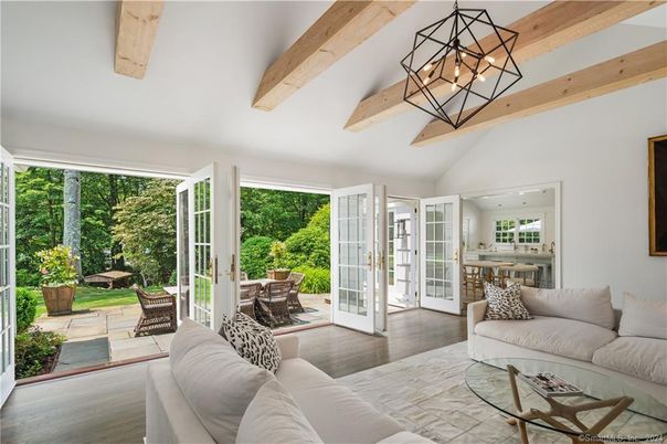 Interior, Living room, Pendant Lights, Wooden Beams, Wood Texture Flooring