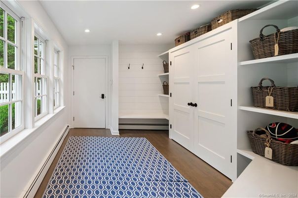 Interior, Recessed Lighting, Wood Texture Flooring