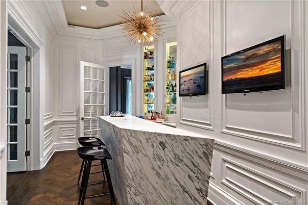 Interior, Pendant Lights, Recessed Lighting, Wood Texture Flooring