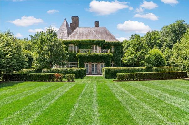 Backyard, Exterior, Facade, French Provincial