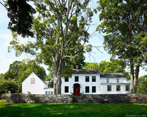 Backyard, Exterior, Facade, Georgian