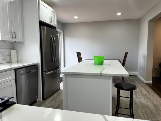 Dining room, Interior, Kitchen, Recessed Lighting, Wood Texture Flooring
