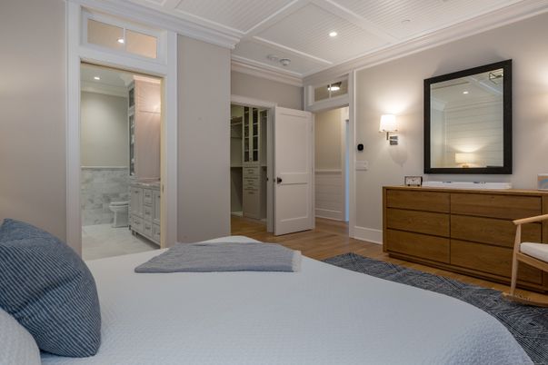 Bathroom, Interior, Recessed Lighting, Wood Texture Flooring