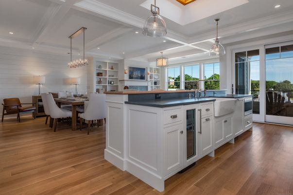 Chandelier, Dining room, Interior, Kitchen, Pendant Lights, Recessed Lighting, Wood Texture Flooring