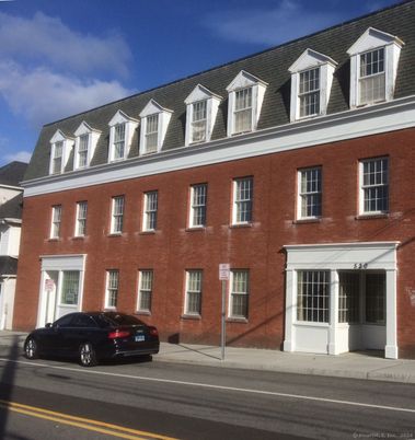 Exterior, Facade, Georgian