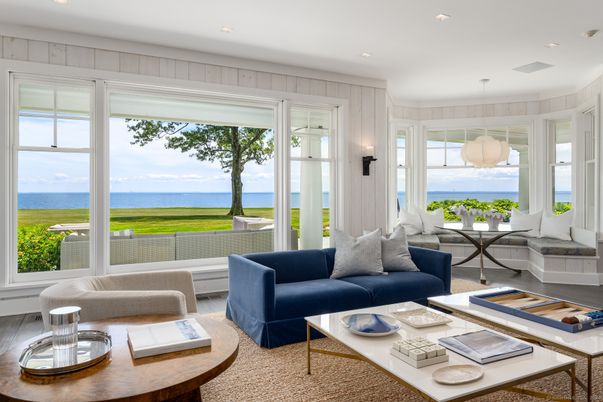 Interior, Living room, Recessed Lighting, Water