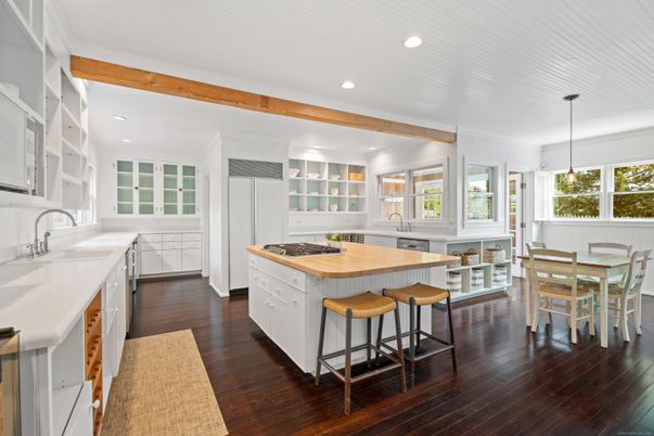 Dining room, Interior, Kitchen, Pendant Lights, Recessed Lighting, Wooden Beams, Wood Texture Flooring