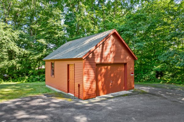 Detached Garage, Exterior