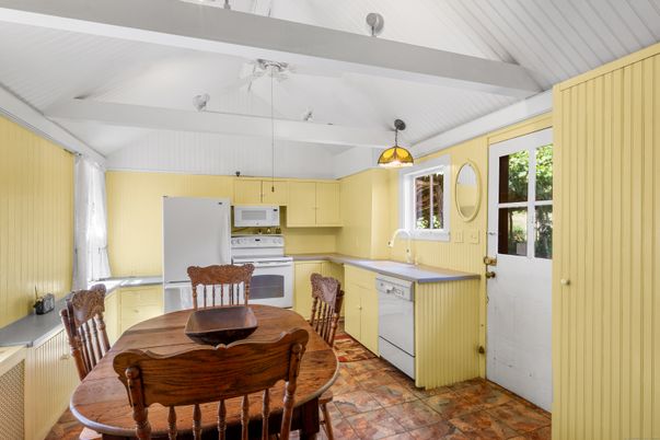 Dining room, Interior, Kitchen, Pendant Lights