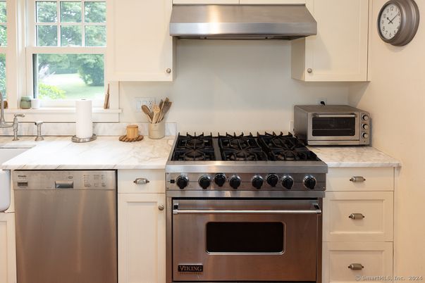 Interior, Kitchen, Stainless Steel Appliances