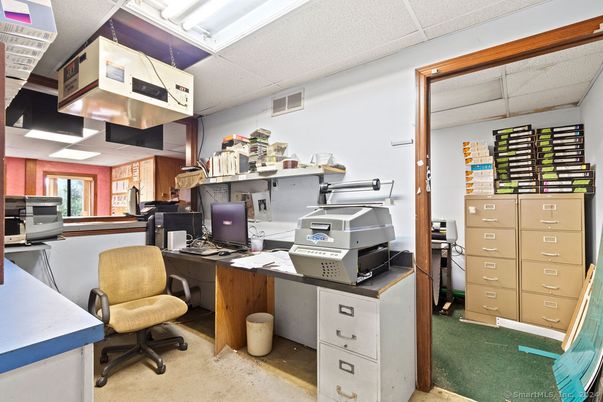 Home Office, Interior