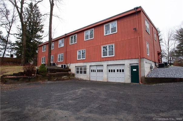 Attached, Exterior, Facade, Rowhouse
