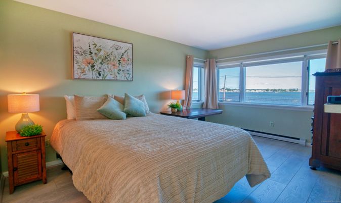 Bedroom, Interior, Water, Wood Texture Flooring