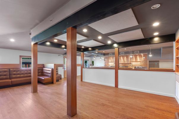 Interior, Pendant Lights, Recessed Lighting, Wood Texture Flooring