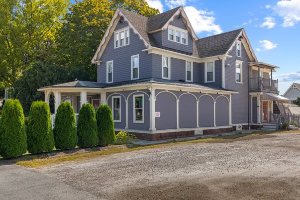 Exterior, Facade, Queen Anne Victorian