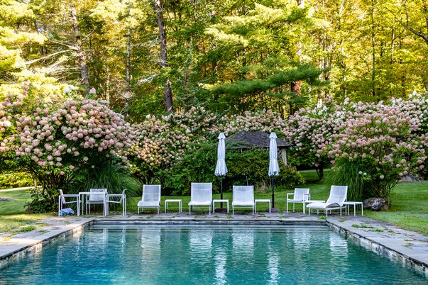 Exterior, Lake, Pool