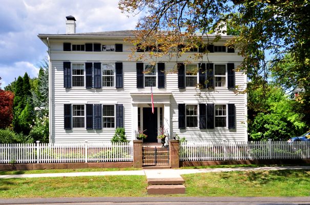 Exterior, Facade, Georgian