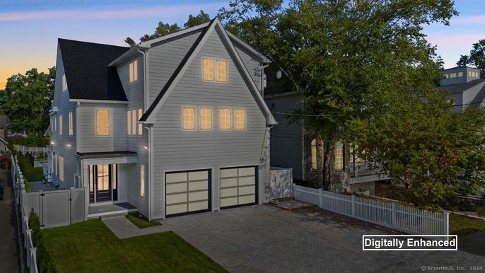 Attached, Exterior, Facade, Farmhouse