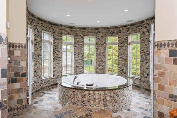 Bathroom, Interior, Recessed Lighting, Stone Walls