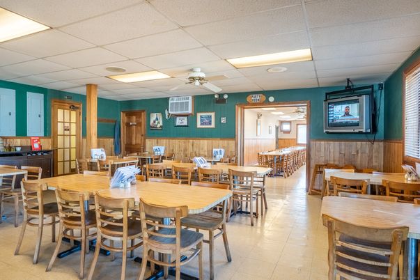 Dining room, Interior, Recessed Lighting, Wooden Walls