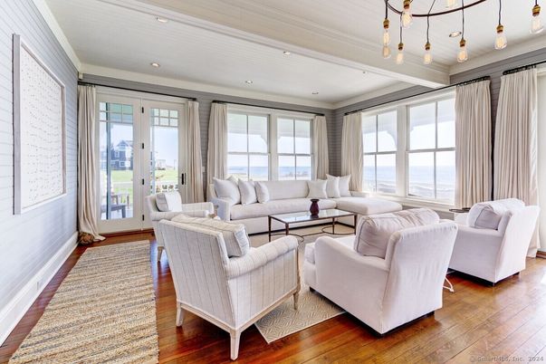 Interior, Living room, Pendant Lights, Recessed Lighting, Water, Wood Texture Flooring