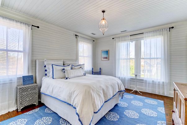 Bedroom, Interior, Pendant Lights, Wood Texture Flooring