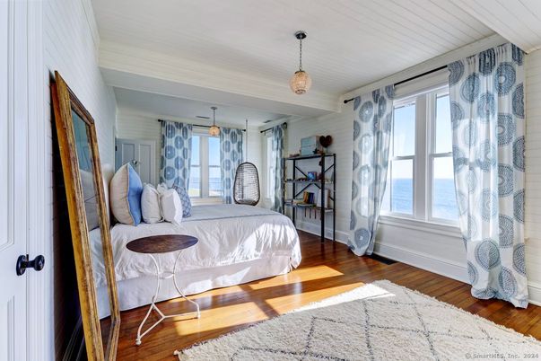 Bedroom, Interior, Pendant Lights, Water, Wood Texture Flooring