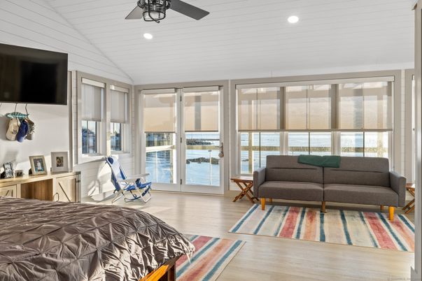 Bedroom, Interior, Recessed Lighting, Water, Wood Texture Flooring