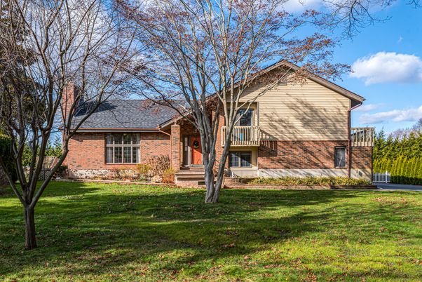 Backyard, Exterior, Facade, Brick Facade, Split Level