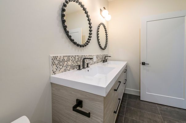 Bathroom, Dual Sink Vanities, Interior
