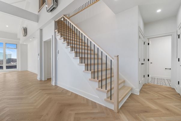 Interior, Recessed Lighting, Wood Texture Flooring