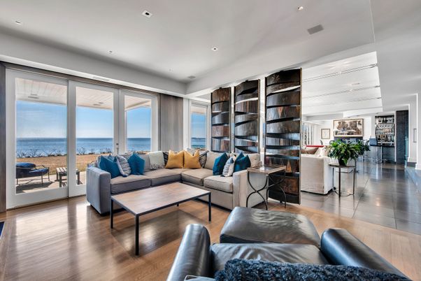 Interior, Living room, Recessed Lighting, Water, Wood Texture Flooring