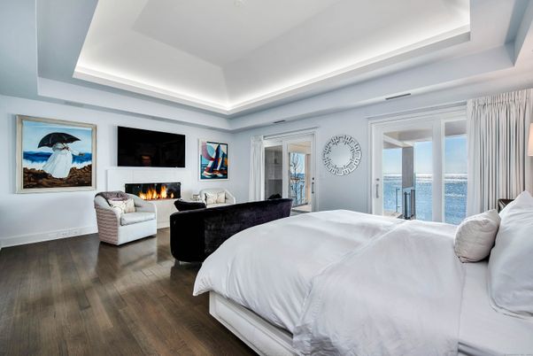 Bedroom, Fireplace, Interior, Water, Wood Texture Flooring