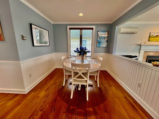 Dining room, Fireplace, Interior, Recessed Lighting, Wood Texture Flooring