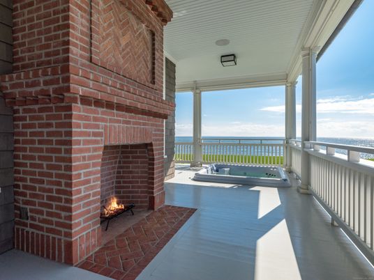 Fireplace, Interior, Water