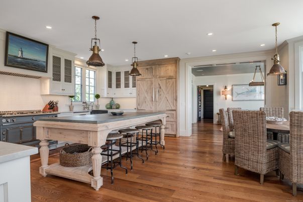 Dining room, Interior, Kitchen, Pendant Lights, Recessed Lighting, Wood Texture Flooring