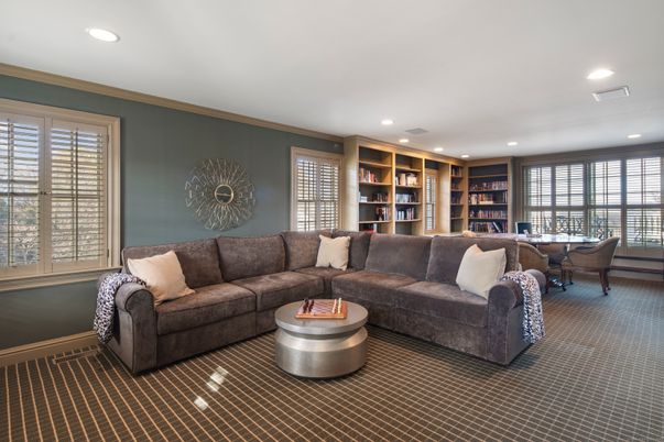 Dining room, Interior, Living room, Recessed Lighting